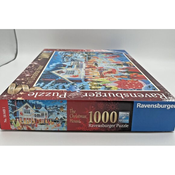 Ravensburger 1000pc The Christmas House 2021 jigsaw puzzle Complete - Picture 9 of 10